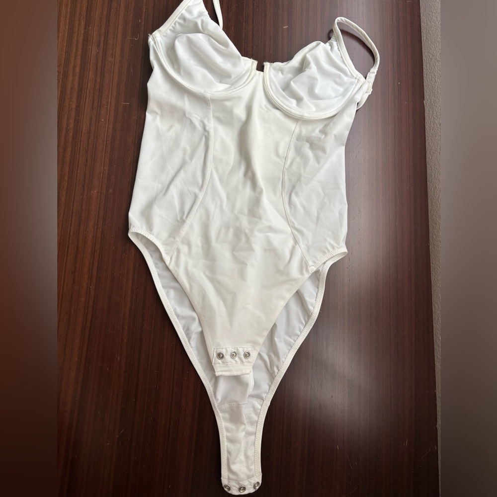 La Perla White One-Piece Bodysuit with Underwire.Size 34/C NEW WITHOUT TAG,